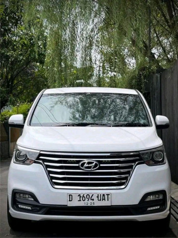 Hyundai H-1 2.5L Royale Diesel Automatic 2018