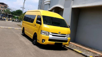 Toyota Hiace Commuter Manual 2018