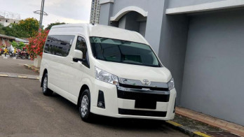 Toyota Hiace Premio Manual 2025