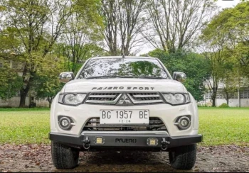 Mitsubishi Pajero Sport 2.4L Dakar 4x2 Automatic 2015
