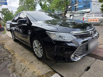 Toyota Camry 2.5L V Automatic 2016