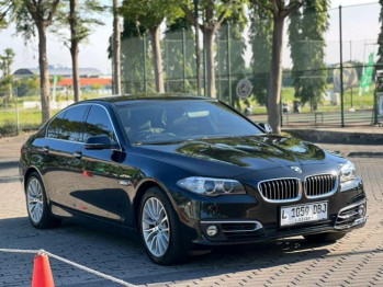 BMW Serie 5 F10 528i Automatic 2016