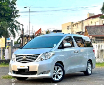 Toyota Alphard 2.4L G Automatic 2010