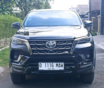 Toyota Fortuner 2.8L GR Sport 4x2 Automatic 2023