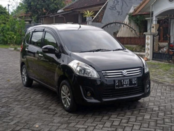 Suzuki Ertiga 1.5L GL Manual 2015