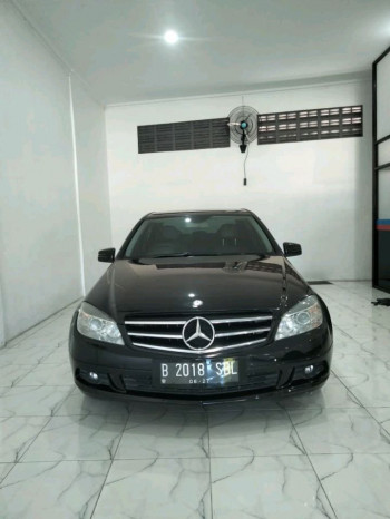 Mercedes-Benz C-Class C200 Automatic 2010