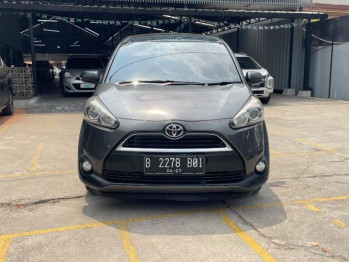 Toyota Sienta 1.5L G Automatic 2017