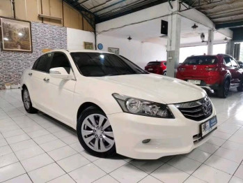 Honda Accord 2.4L i-VTEC Automatic 2012