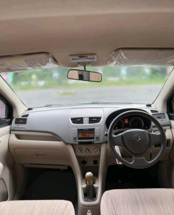 Suzuki Ertiga 1.5L GL Manual 2017