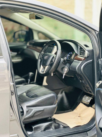 Toyota Innova 2.4L V Diesel Automatic 2019