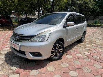 Nissan Grand Livina XV Automatic 2019