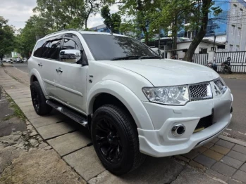 Mitsubishi Pajero Sport 2.4L Dakar 4x2 Automatic 2013
