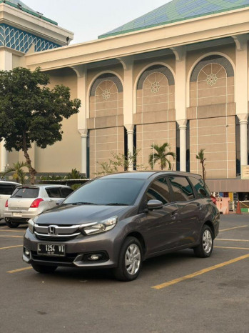 Honda Mobilio 1.5L E Automatic 2017
