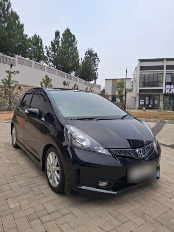 Honda Jazz 1.5L RS Automatic 2013