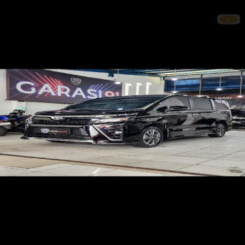 Toyota Voxy 2.0L Automatic 2018