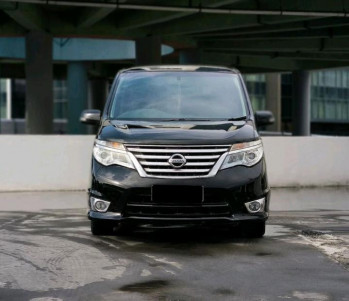 Nissan Serena 2.0L HWS Automatic 2017