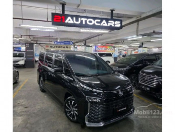 Toyota Voxy 2.0L Automatic 2023