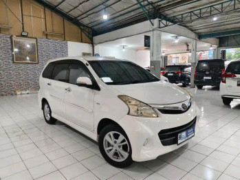 Toyota Avanza 1.5L Veloz Automatic 2012