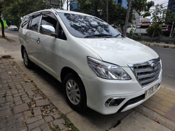 Toyota Innova 2.0L E Bensin Automatic 2013