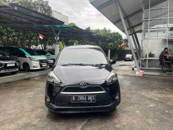 TOYOTA SIENTA 1.5L V AT 2016