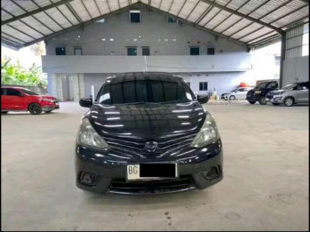 Nissan Grand Livina SV Automatic 2015