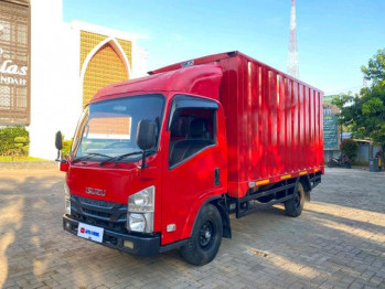 Isuzu ELF NLR Manual 2022