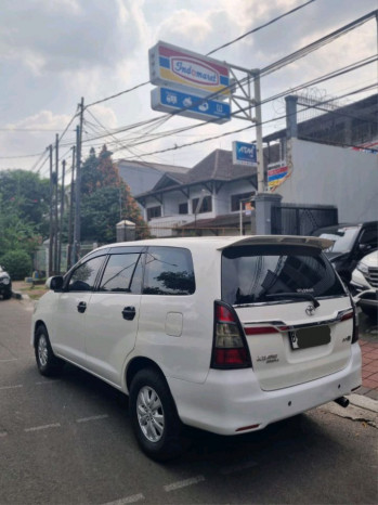 Mobil Toyota Innova 2.0L G Bensin Automatic 2014 - Mocil.id