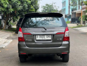 Mobil Toyota Innova 2.0L E Bensin Automatic 2014 - Mocil.id
