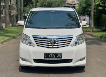 Toyota Alphard 2.4L S Automatic 2010