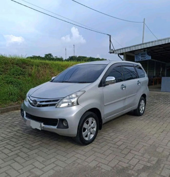 Daihatsu Xenia 1.3L R DLX Manual 2012