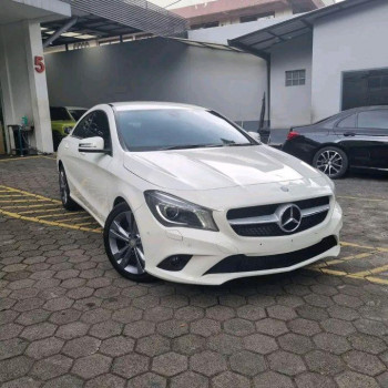 Mercedes-Benz CLA-Class CLA200 Automatic 2014