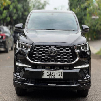 Toyota Innova 2.0L V HV Zenix Automatic 2022