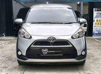 Toyota Sienta 1.5L V Automatic 2017