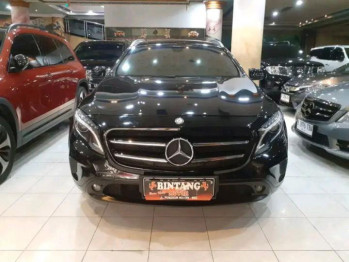 Mercedes-Benz GLA-Class GLA200 Automatic 2014
