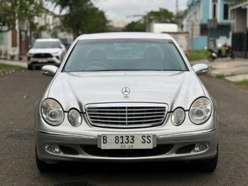 Mercedes-Benz E-Class E200 Automatic 2010
