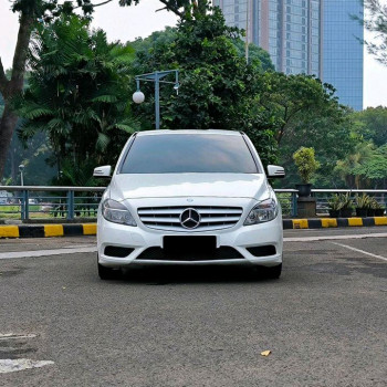 Mercedes-Benz B-Class B200 Automatic 2013