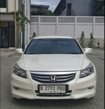 Honda Accord 2.4L i-VTEC Automatic 2012
