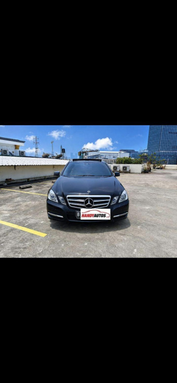 Mercedes-Benz E-Class E300 Automatic 2012