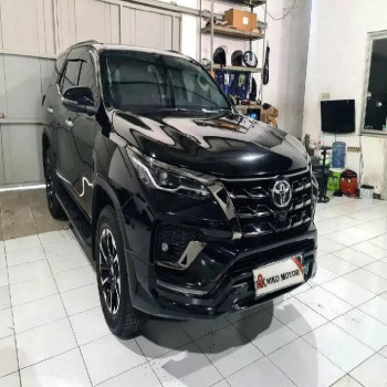 Toyota Fortuner 2.8L GR Sport 4x2 Automatic 2022