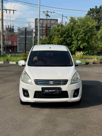 Suzuki Ertiga 1.5L GL Automatic 2014