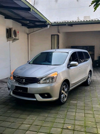 Nissan Grand Livina XV Automatic 2017