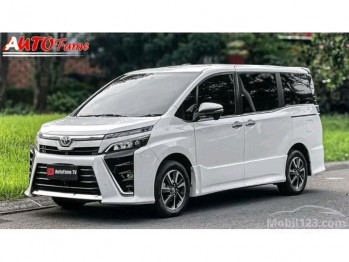 Toyota Voxy 2.0L Automatic 2019