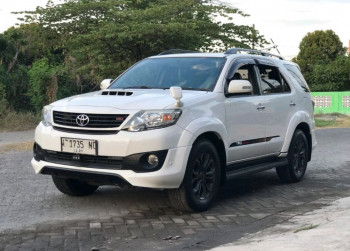 Toyota Fortuner 2.5L G VNT Diesel Automatic 2014