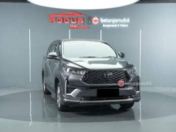 Toyota Innova 2.0L Q HV Modellista Zenix Automatic 2024