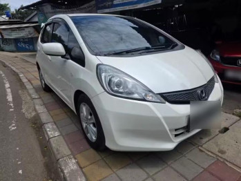 Honda Jazz 1.5L S Automatic 2012