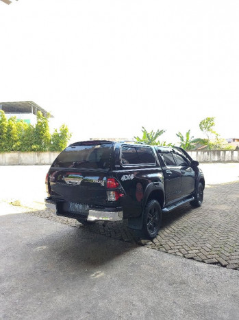 Toyota Hi-Lux DOUBLE CABIN 2.4 G (4X4) DSL M/T Manual 2021