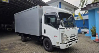 Isuzu ELF NLR Manual 2020