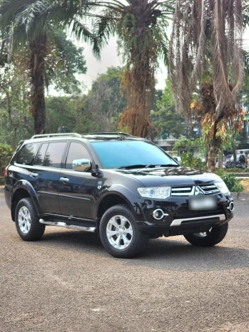 Mitsubishi Pajero Sport 2.4L Dakar 4x2 Automatic 2013