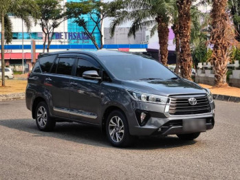 Toyota Innova 2.0L V Bensin Automatic 2021