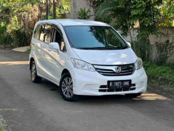 Honda Freed 1.5L S Automatic 2013